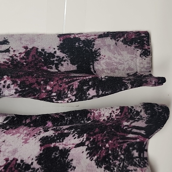 Garnet Hill 100% Merino Wool Artistic Purple and Black Button-Down Sweater Top - Picture 3 of 7